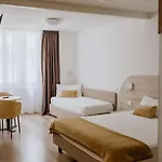 Venezia Hotel 2*