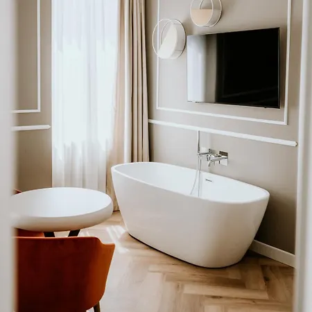 Venezia Hotell Trento