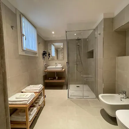 Venezia Hotell Trento