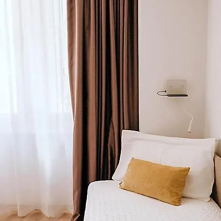 Venezia Hotel 2*
