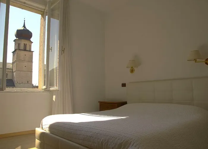 Отель Venezia 2*